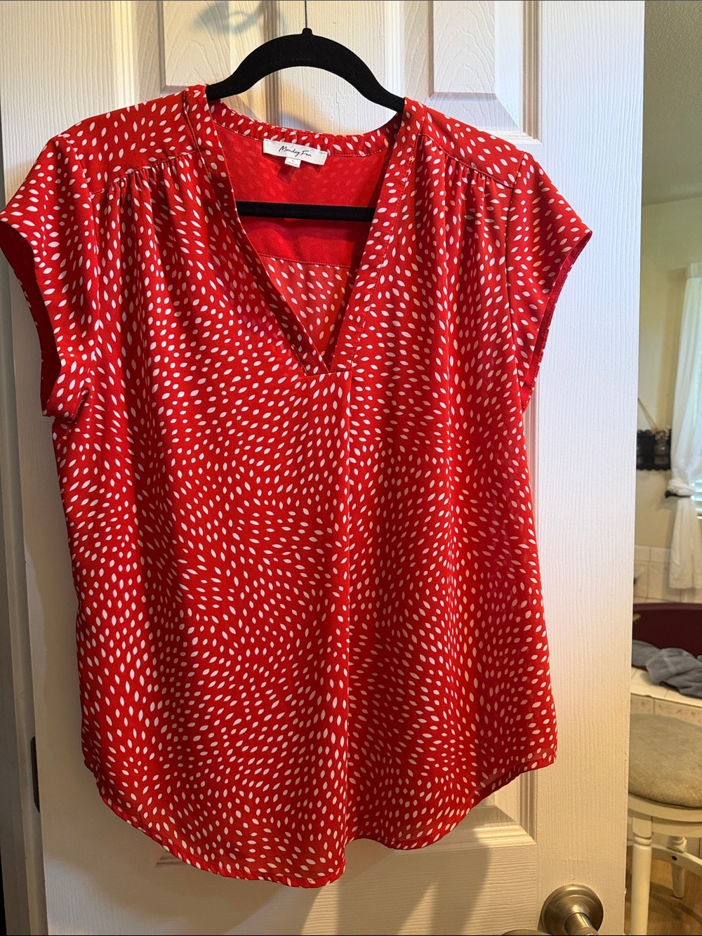 CeCe Red V-Neck Cap Sleeve Print Blouse